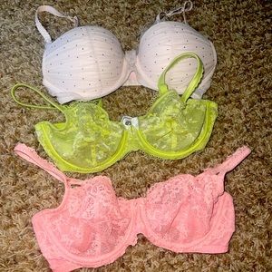 3 set bundle Victoria Secret size 34 D bras